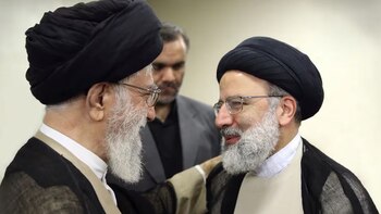Raisi y Jamenei mostraron una
