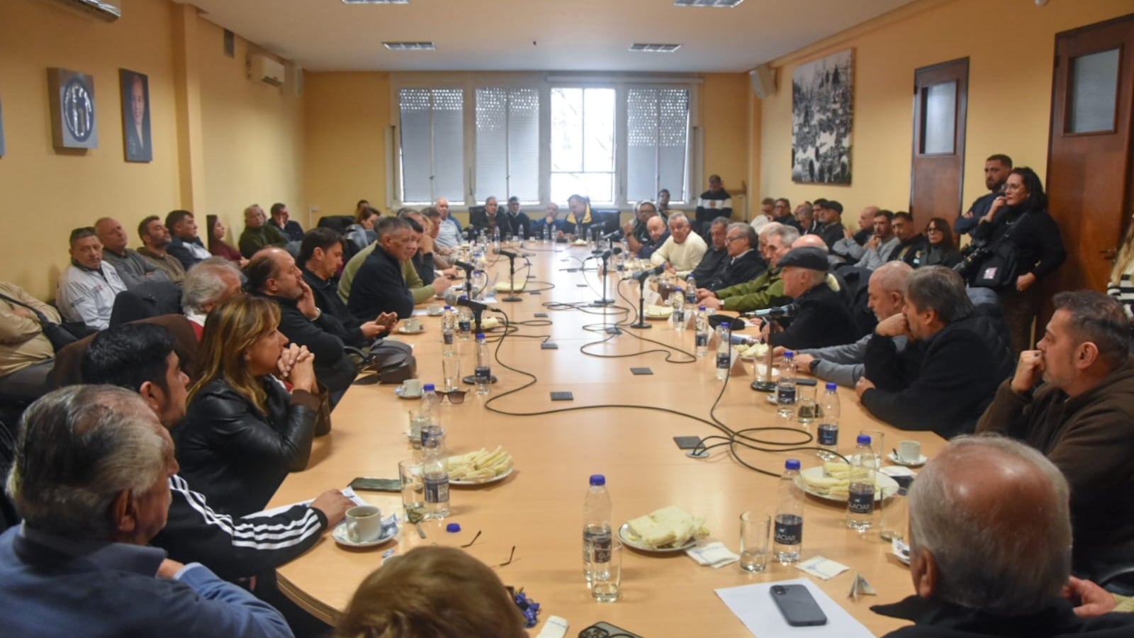La CGT se reunió con las confederaciones sindicales para analizar un plan de lucha