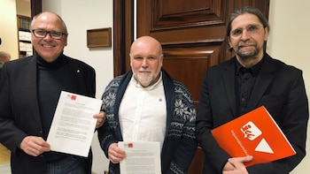 IU pedirá en el Congreso