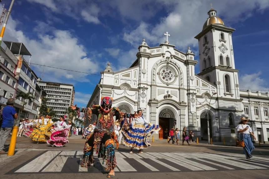 Las tradicionales fiestas de San Juan y San Pedro se realizan en el sur del país, en los departamentos de Tolima y Huila, en el sur del país - crédito Alcaldía de Ibagué