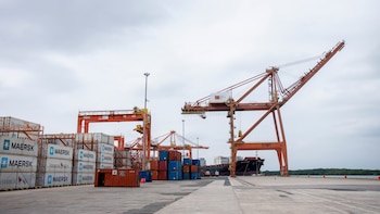 Exportaciones no petroleras y no