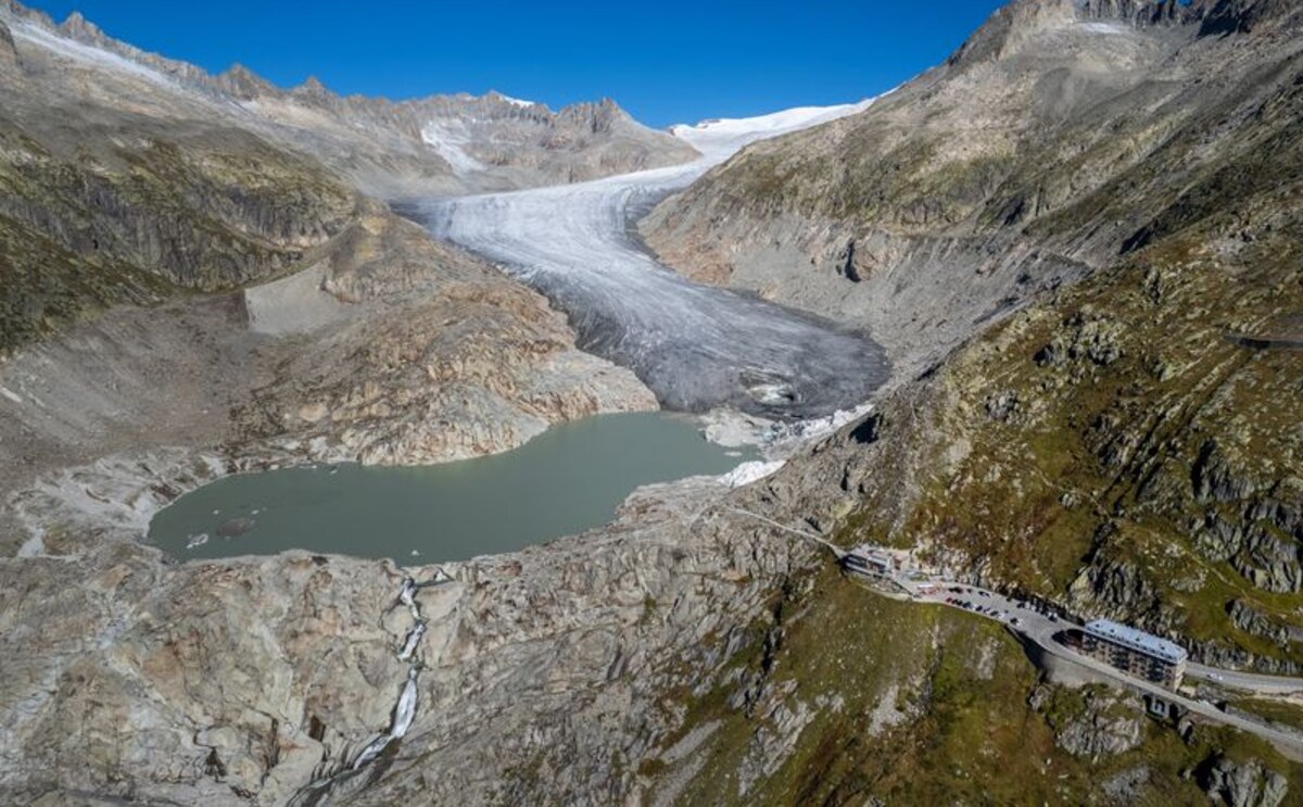 Los ríos glaciares se están volviendo verdes por el calentamiento global: Peligro para los ecosistemas y la purificación del agua