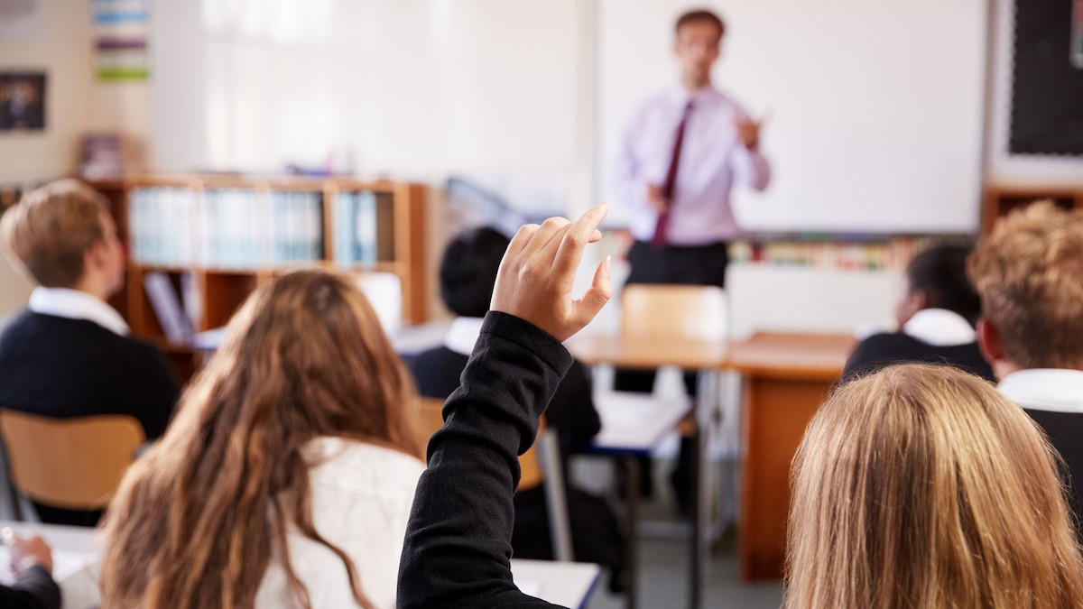 Una entidad que agrupa a colegios privados confirmó que el Gobierno asistirá a los alumnos que no puedan pagar la cuota - Infobae