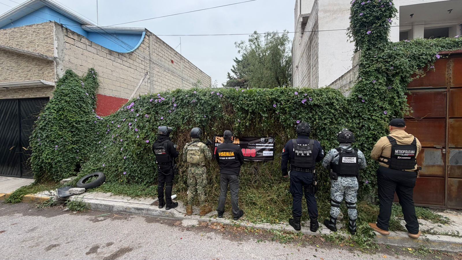 Parte de las labores de los agentes
(FGJEM)