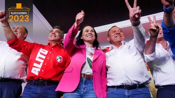 A las 18:00 horas, Alejandra