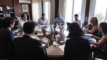 Reunión de ayer entre funcionarios