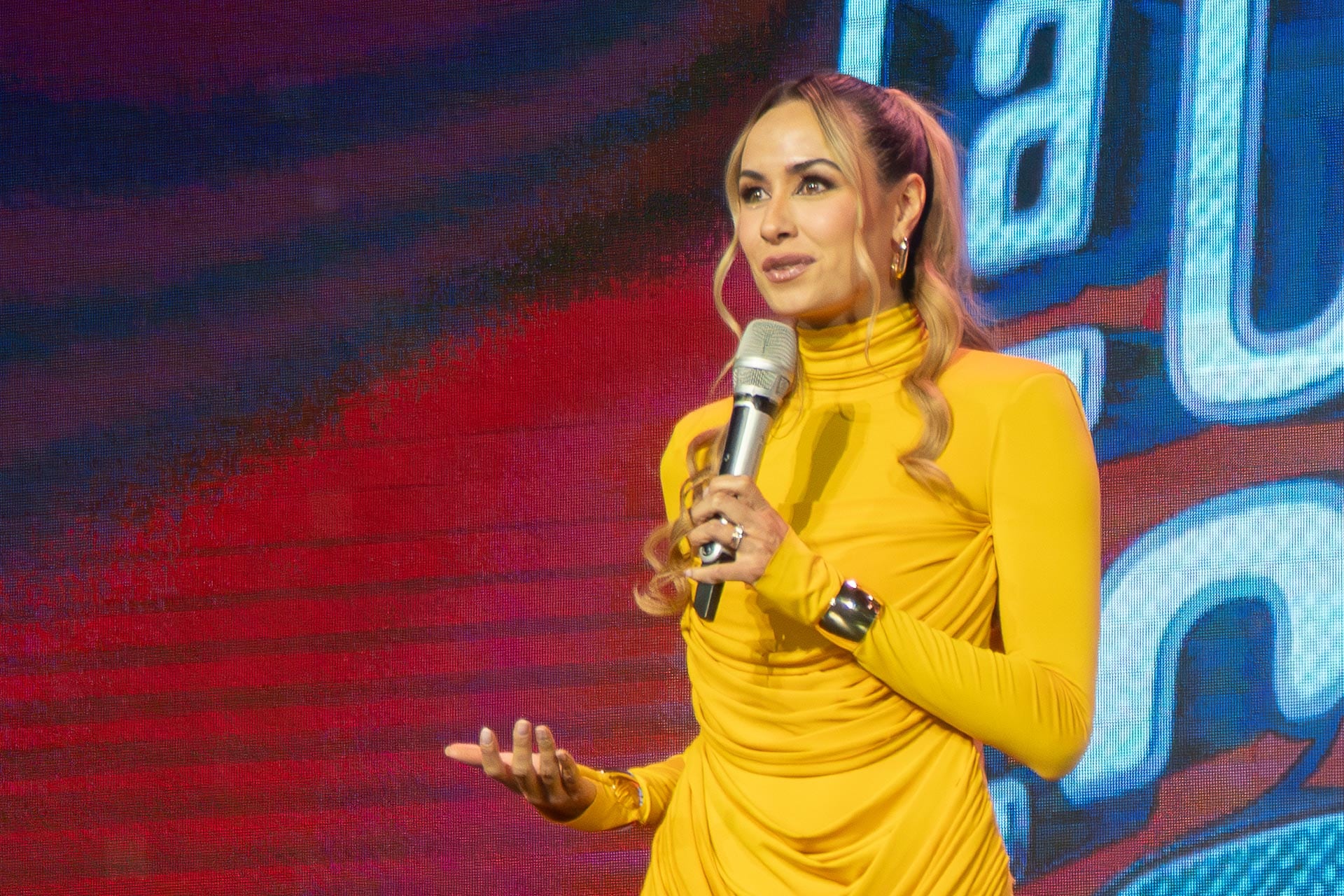 Odalys Ramírez concluye nueve años como conductora de Cuéntamelo Ya! en Televisa, marcando el fin de una etapa en su carrera.Créditos: Cross Flowers/ Infobae México