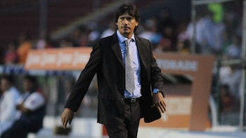 Ángel Comizzo asoma como principal