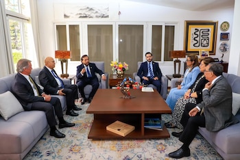 Los embajadores de Guatemala, Costa Rica, Honduras, Panamá, Nicaragua y Belice ratificaron la necesidad de mantener una comunicación permanente sobre la agenda regional. (Cortesía:
Vicepresidencia de la República de El Salvador)