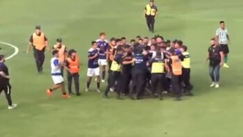 Peleas entre jugadores y golpes