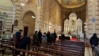 La delegación del Vaticano en la ciudad de Florida; recorren el santuario nacional de la Virgen de los Treinta y Tres, patrona del Uruguay (@iglesiauy)