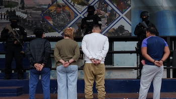 Siete médicos fueron detenidos en Ecuador por ser sospechosos de ayudar a un capo albanés prófugo