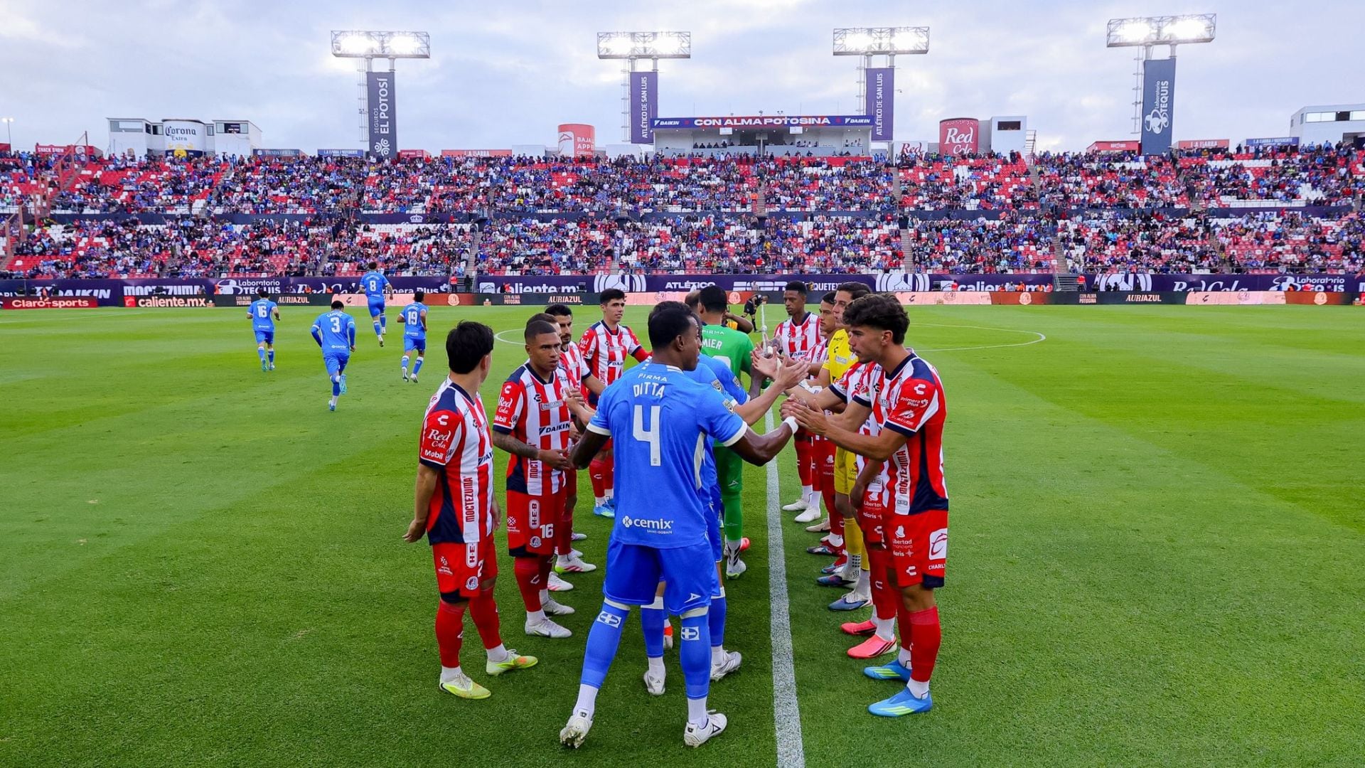 Mano dura en la Liga MX: identifican y vetan de por vida a los aficionados que armaron la pelea en el estadio del Atlético San Luis