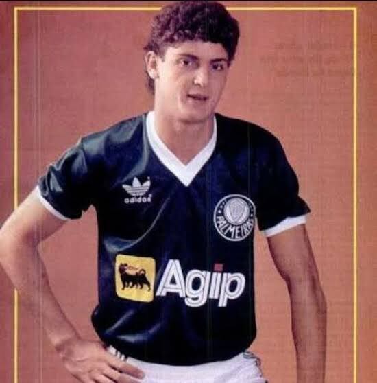 El futbolista dejó un gran legado en la historia del futbol nacional e internacional. Imagen cuenta de X @Palmeiras