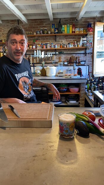 Lelé Cristobal listo con sus