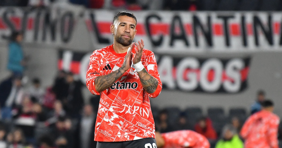 La ovación del público de River Plate a Nicolás Otamendi en su debut como capitán