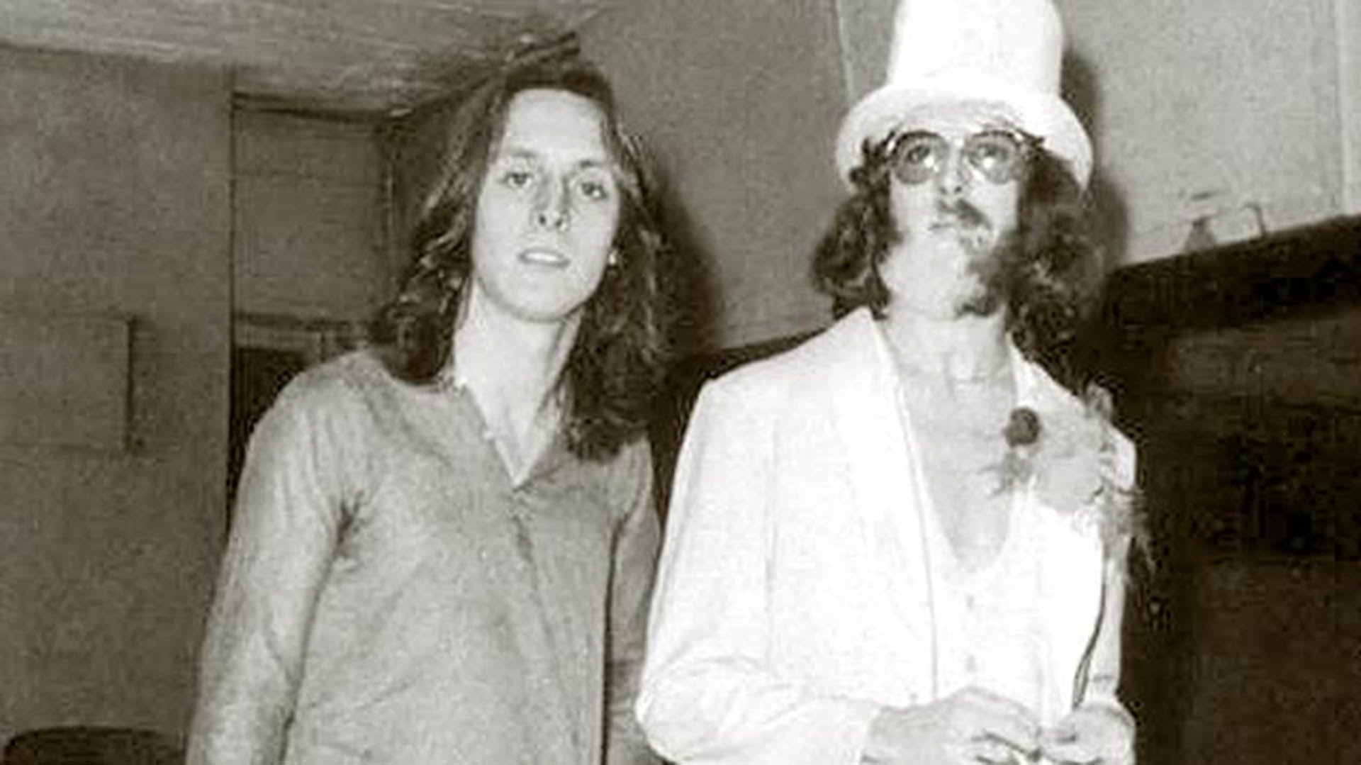 Nito Mestre y Charly García antes de subirse al escenario del Luna Park el 5 de setiembre de 1975