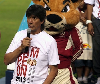 Ángel Comizzo dirigió a Universitario