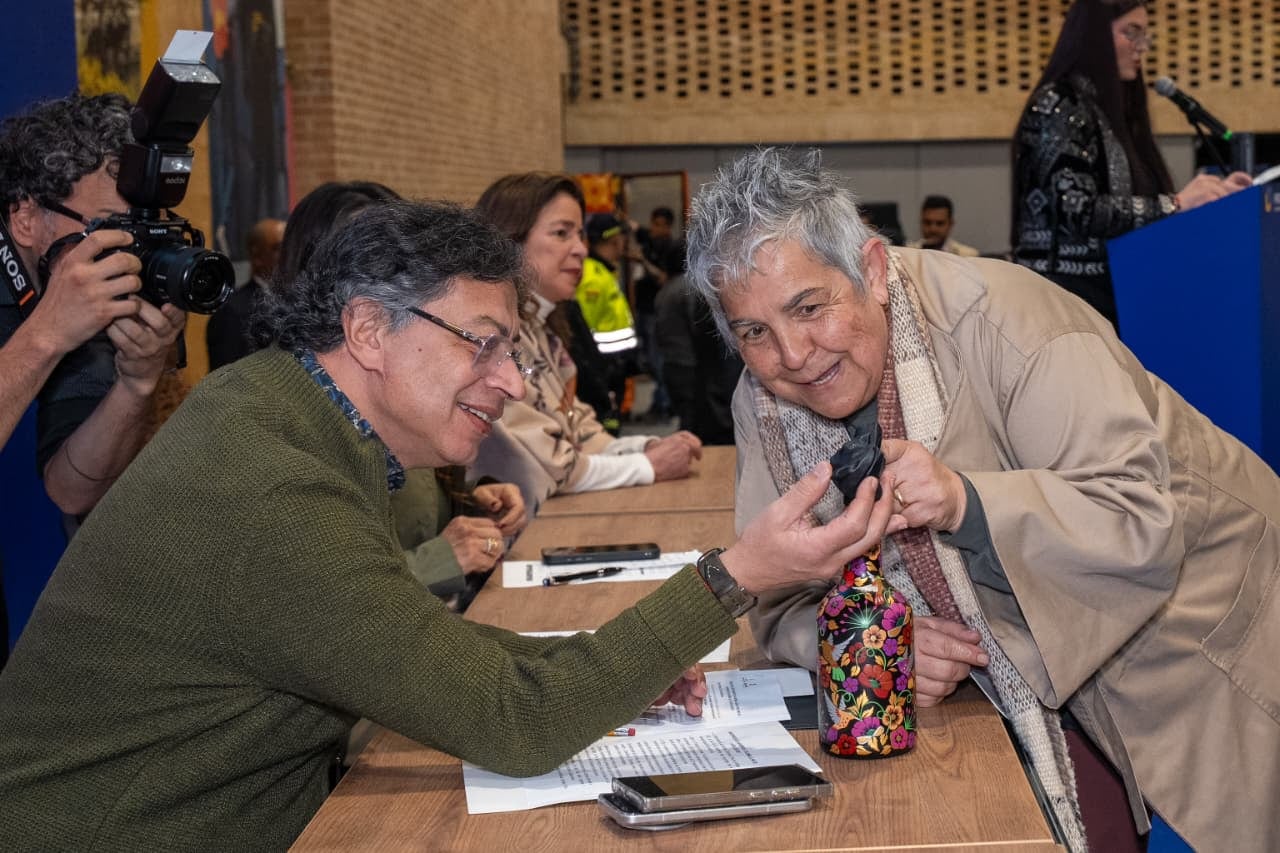 Presidente Gustavo Petro en la Macrorrueda de las Américas 2026, donde fue abucheado por un sector de asistentes. - crédito @petrogustavo/X