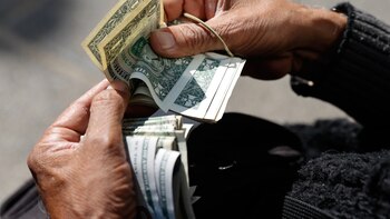Cotización de apertura del dólar