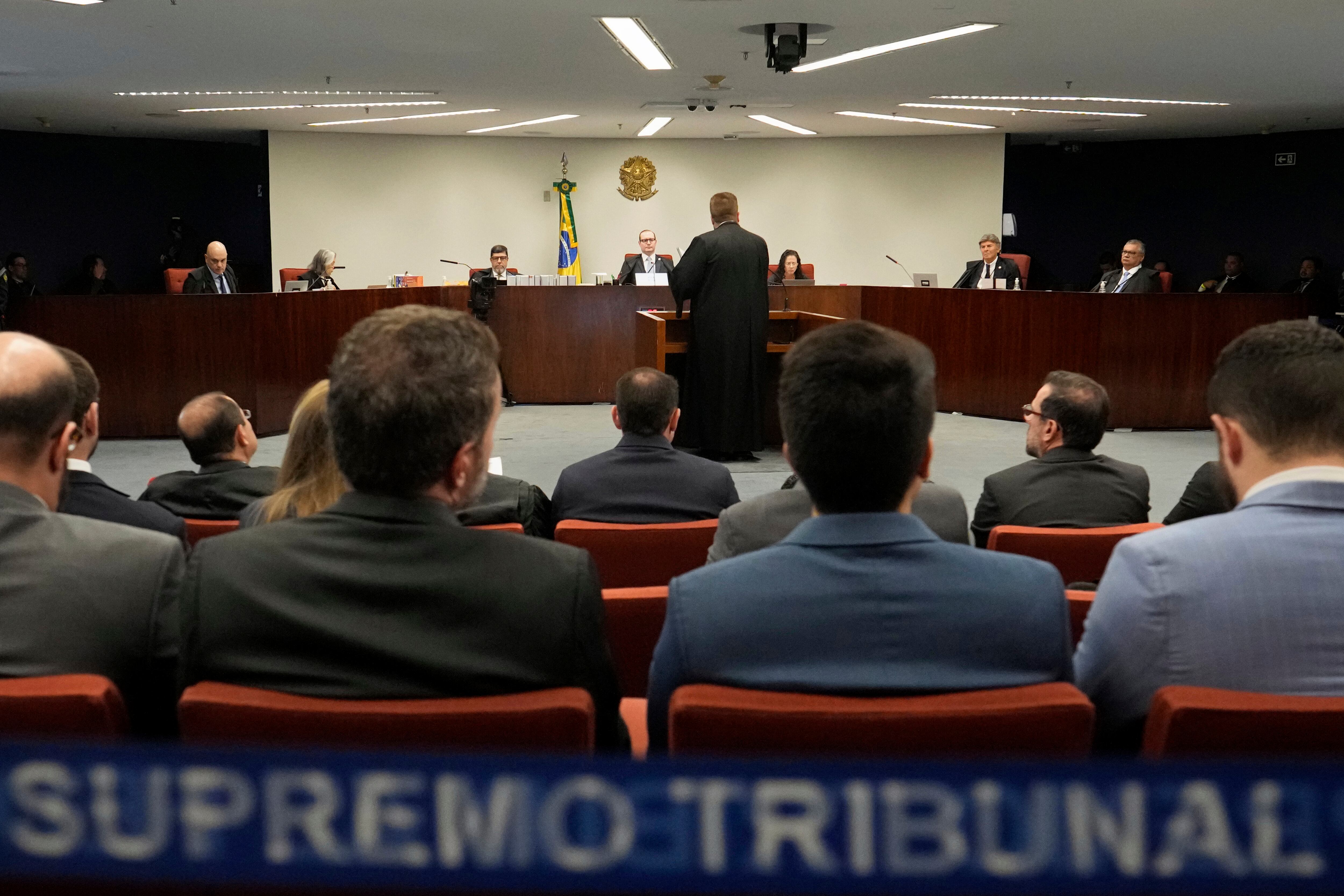 La Primera Sala del Supremo emitió un fallo dividido en el caso (AP foto/Eraldo Peres)