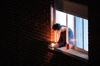 Entre las mujeres jóvenes 42%