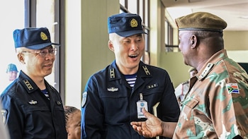 Sudáfrica acoge maniobras navales conjuntas