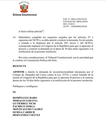 Documento del Tribunal Constitucional del Perú que notifica la admisión de una demanda interpuesta por el Colegio de Abogados del Cusco