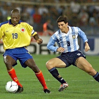 Freddy Rincón enfrentando a Argentina