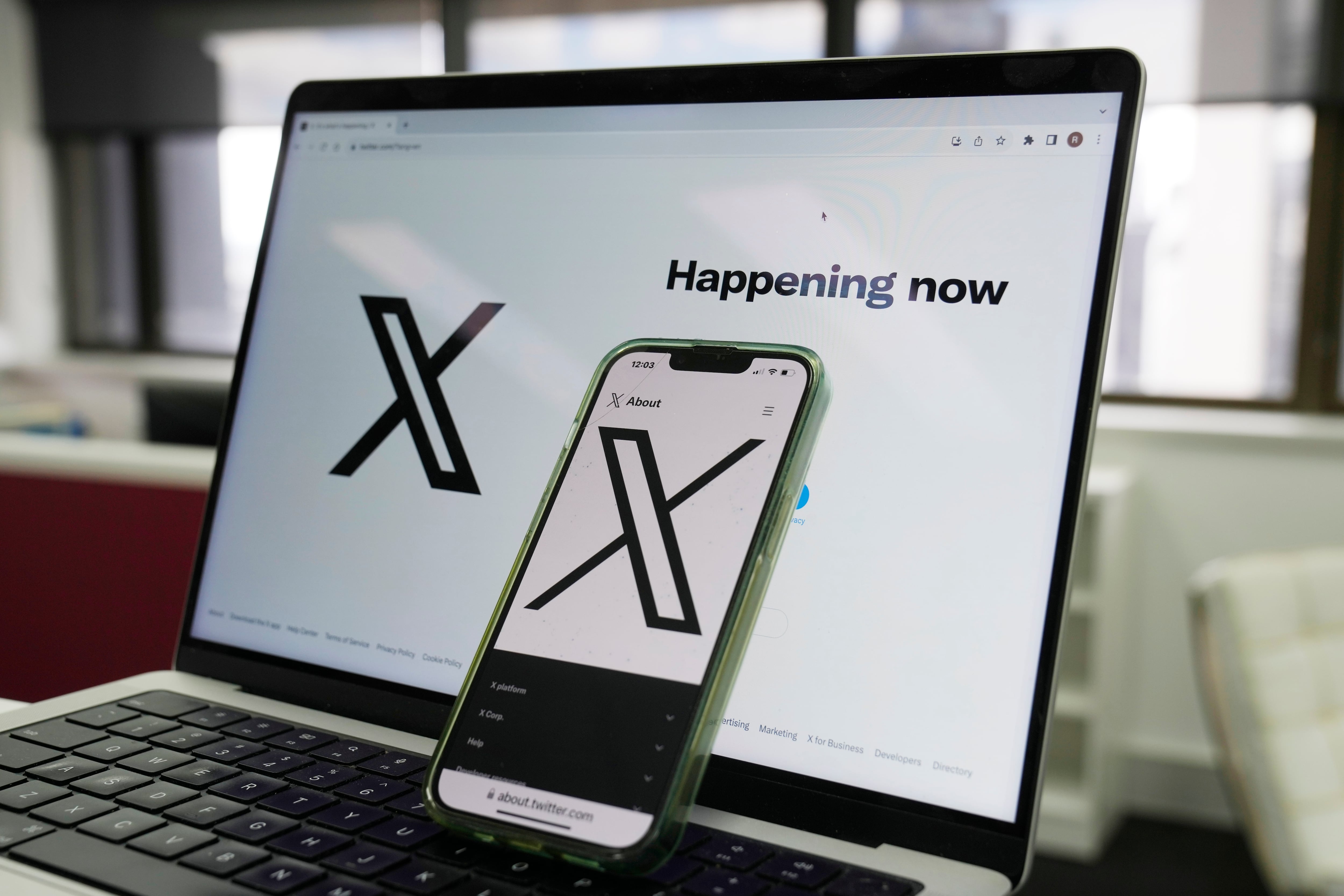 X se encuentra investigando el intento de vulnerabilidad de usuarios de X Money. (AP Foto/Rick Rycroft, Archivo)