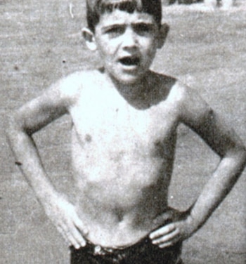 Guillermo de niño, disfrutando de