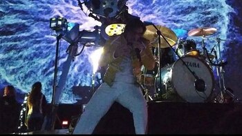 Paulo Cuevas es el cantante