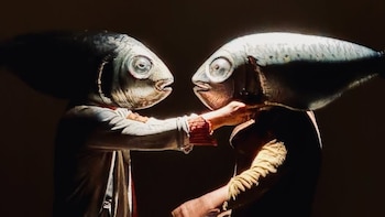 Zezé Figueroa Ramos nos habla de “Sardinas”, la obra de teatro sobre migración que va más allá de la palabra