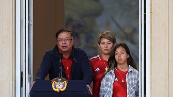 “Cobardes”, Gustavo Petro sigue trinando