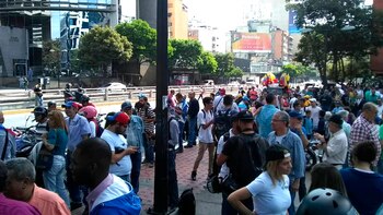 La gente en la Plaza