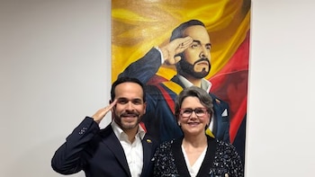 El presidente Abelardo de la Espriella oficializó el nombramiento de Sandra Suárez como directora del DPS