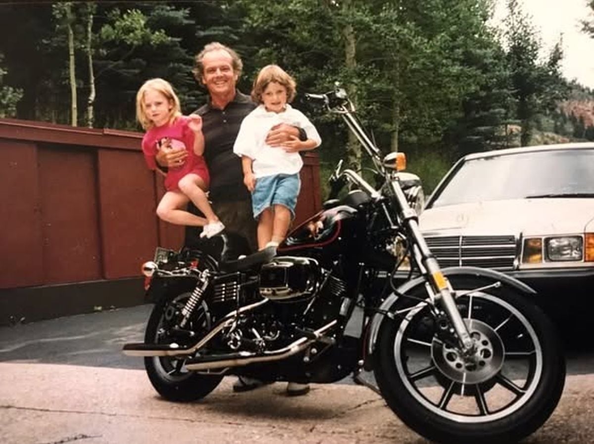 Lorraine Nicholson, también actriz y ahora directora, considera a su padre Jack su principal mentor e inspiración (Instagram/@lnicholson)