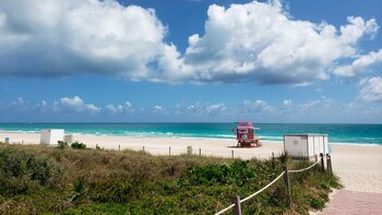Miami Beach, desierta por el