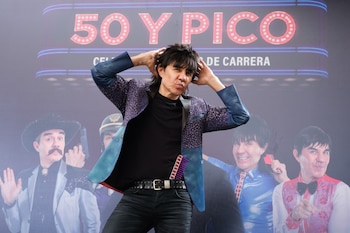 Show 50 y pico de Adrián Uribe