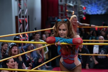 Nicole Kidman es 'ex jugadora de lucha libre' y abogada de alto 'standing' en 'Margo tiene problemas de dinero'