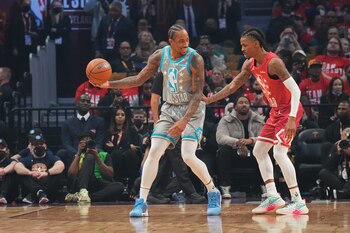 DeRozan enfrenta a Ja Morant