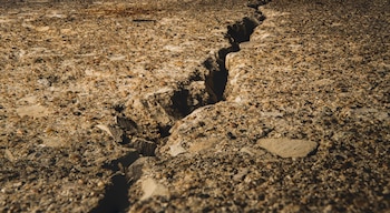 Autoridades descartaron tsunami y señalaron