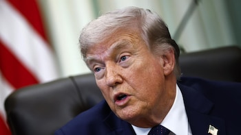 Trump es evacuado de la Cena de Corresponsales tras un intento de ataque con armas de fuego