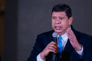 Héctor Ordóñez fue confirmado este jueves como nuevo ministro de Estrategia y Comunicaciones del Gobierno del presidente Nasry Asfura. (Foto: Casa Presidencial)