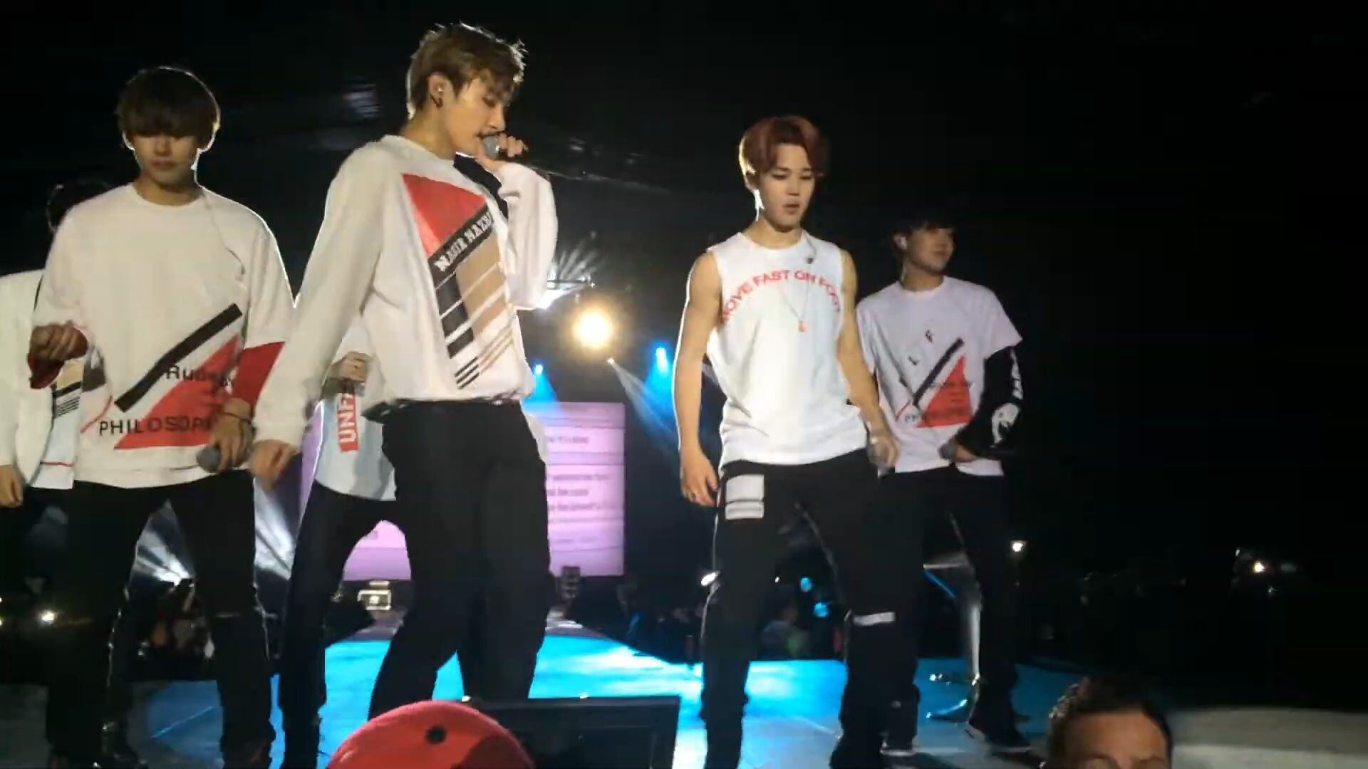 El concierto de BTS en México en 2015 marcó el primer gran acercamiento del grupo surcoreano con sus seguidores latinoamericanos y consolidó una base de fans que crece hasta hoy (YouTube)