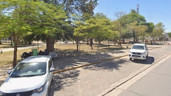 Una mujer roció con nafta