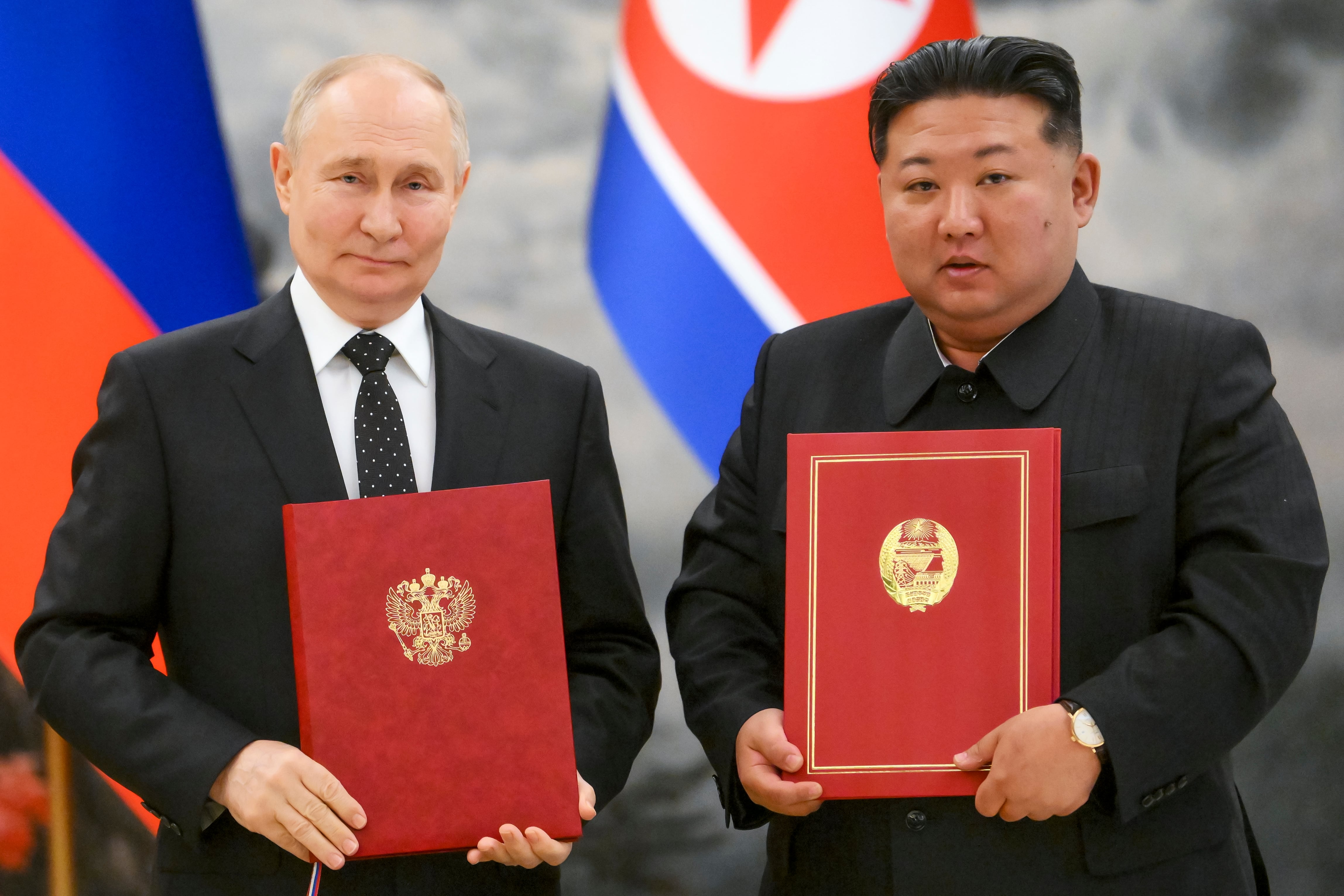 El dictador Kim Jong-un elogió a los soldados norcoreanos que luchan por Rusia contra Ucrania y dio su “apoyo incondicional” a Putin