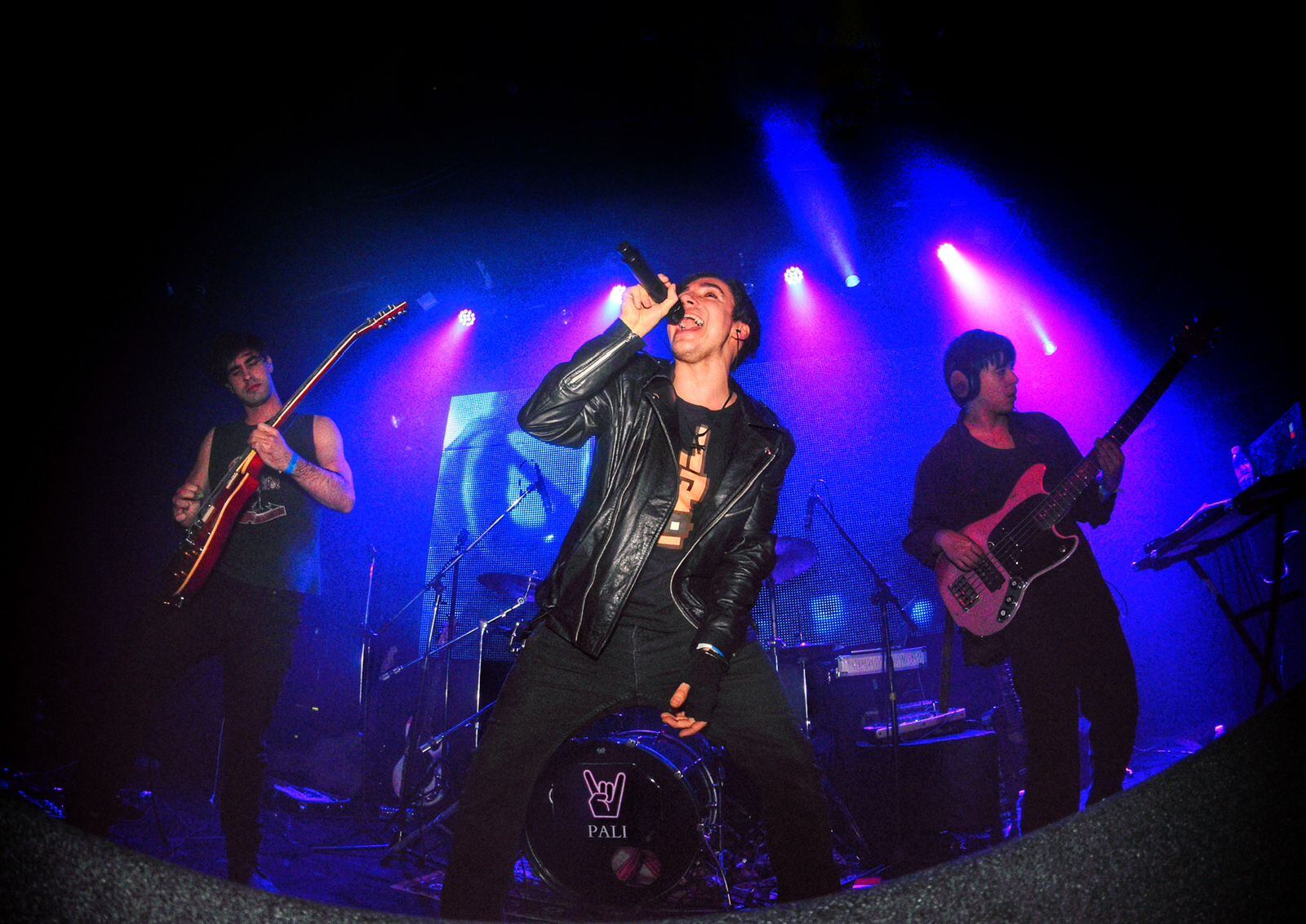 Pablo Legeren es cantante y DJ