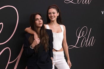 Nicola Peltz también ha bloqueado