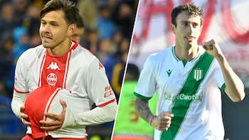 Primer plano dividido de dos futbolistas: uno con camiseta blanca y roja sostiene una prenda, el otro con camiseta blanca y verde cierra el puño